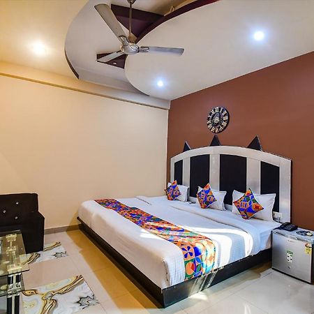 Fabhotel Prime Rockstar Suites Calcutta Buitenkant foto