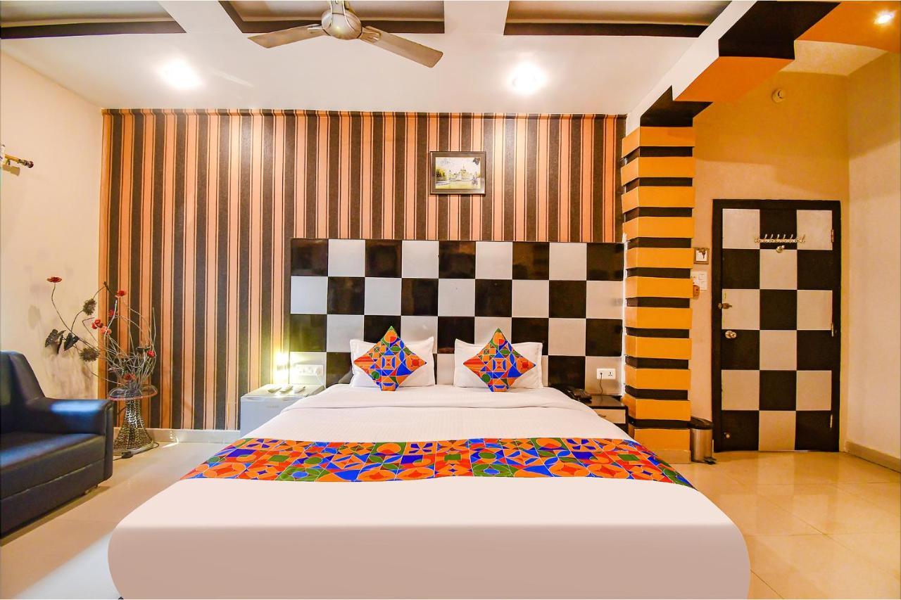 Fabhotel Prime Rockstar Suites Calcutta Buitenkant foto